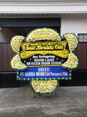 Papan Bunga Duka di Pasa Gadang